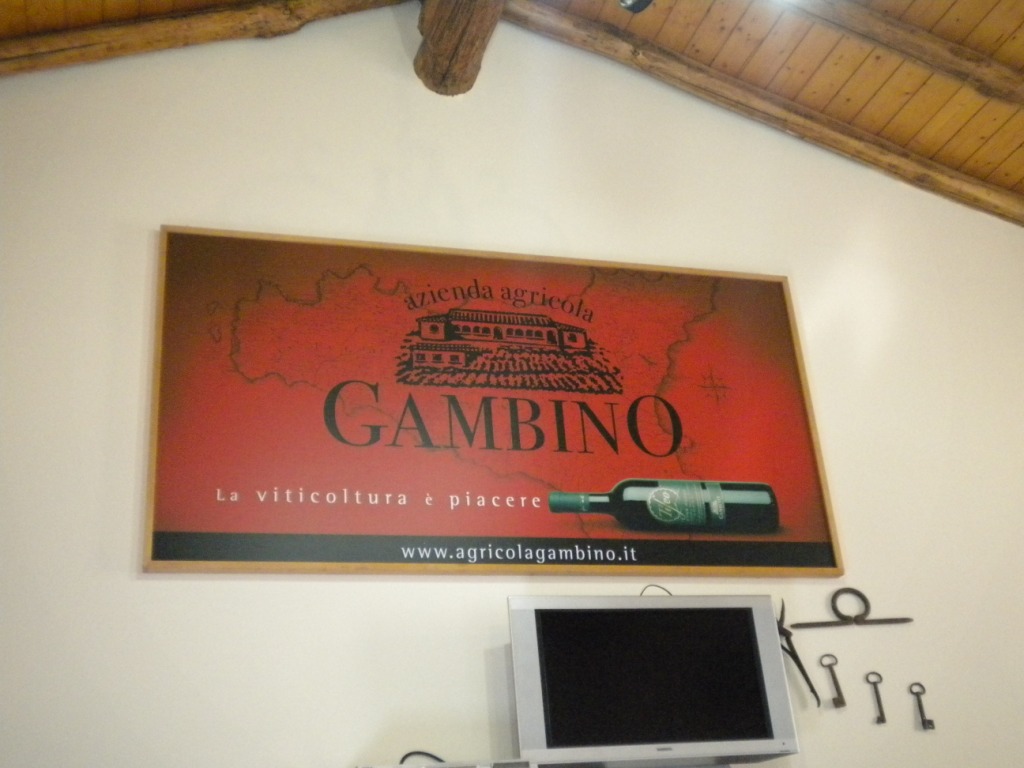 loading Gallery/Personnel/Marjie at Sisters Wedding, Sicily, Feb2010/fullsize/sicily 109.JPG... or select a thumbnail